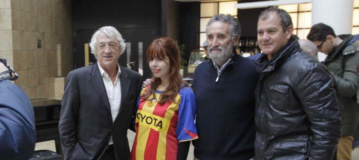 Botubot, a la derecha, con los fallecidos Sol y Castellanos