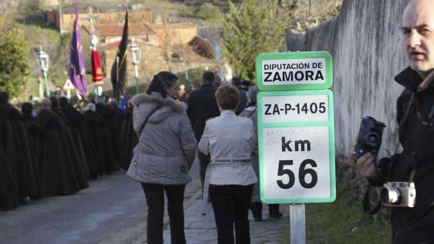 Señal rayada, en Bercianos de Aliste, captada durante la procesión de Jueves Santo.