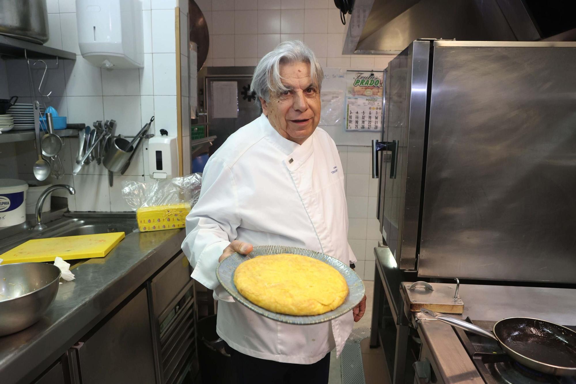 José Manuel Crespo, Crispi, embajador coruñés de la tortilla