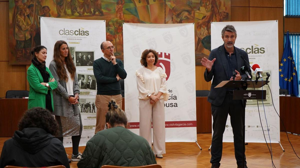 Un momento de la presentación del evento en el salón de plenos de Ravella. |  FdV