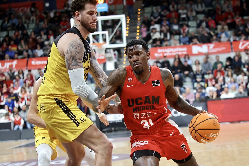 Tragedia en el Palacio: El UCAM Murcia pierde con un triple a falta de ocho décimas