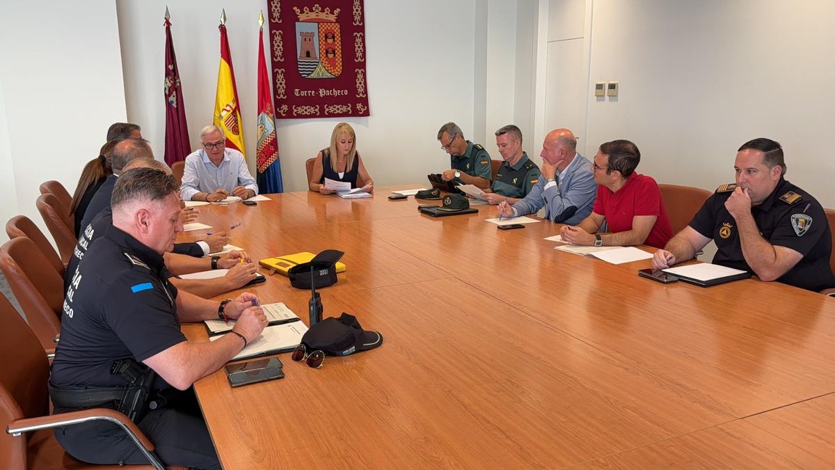 La Junta Local de Seguridad, presidida por Guevara, se reunía este viernes en Torre Pacheco.