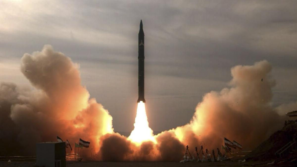 Irán prueba uno de sus misiles 'Sejil-2', en 2009