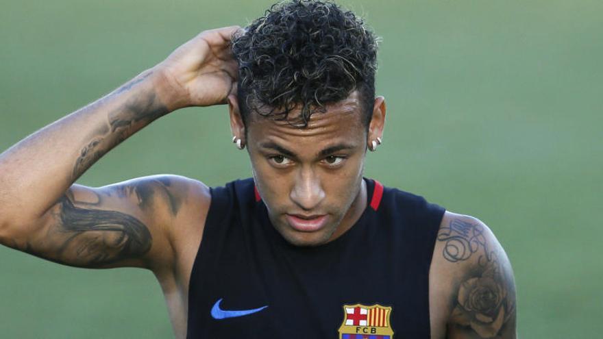 Neymar, durante un entrenamiento