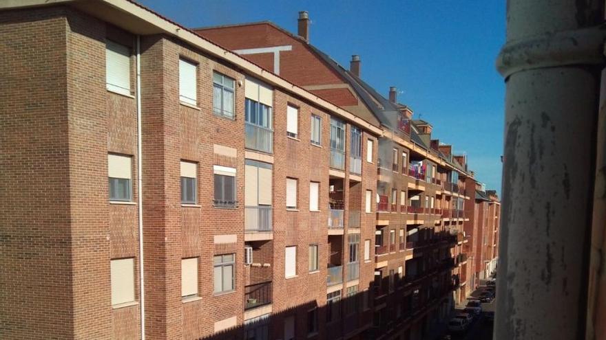 Zamora | Un incendio calcina una vivienda en la calle Churruca