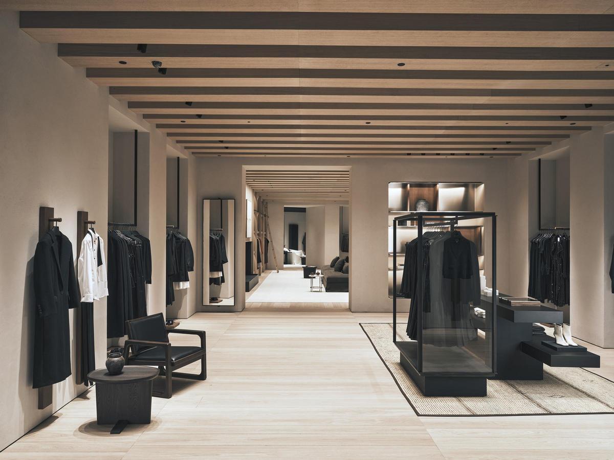 El interior de la tienda que Zara tiene en la Avenida Diagonal de Barcelona, tras reformarla