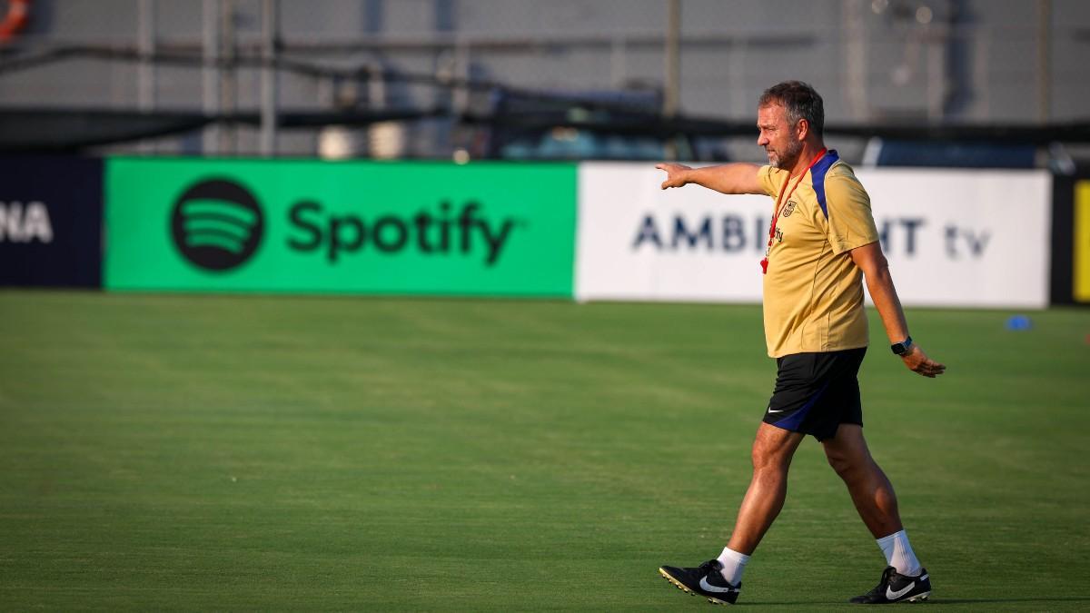 Hansi Flick durante un entrenamiento del FC Barcelona en la gira de pretemporada por los Estados Unidos