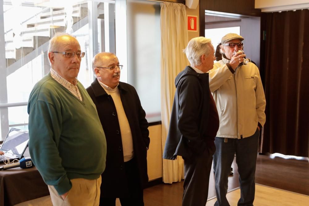 Homenaje a los socios veteranos del Sporting.