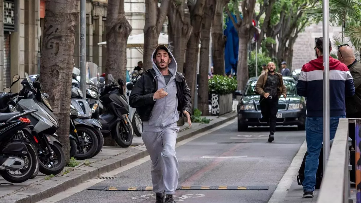 "Ravalear" o la serie que anticipó el tema central de la campaña