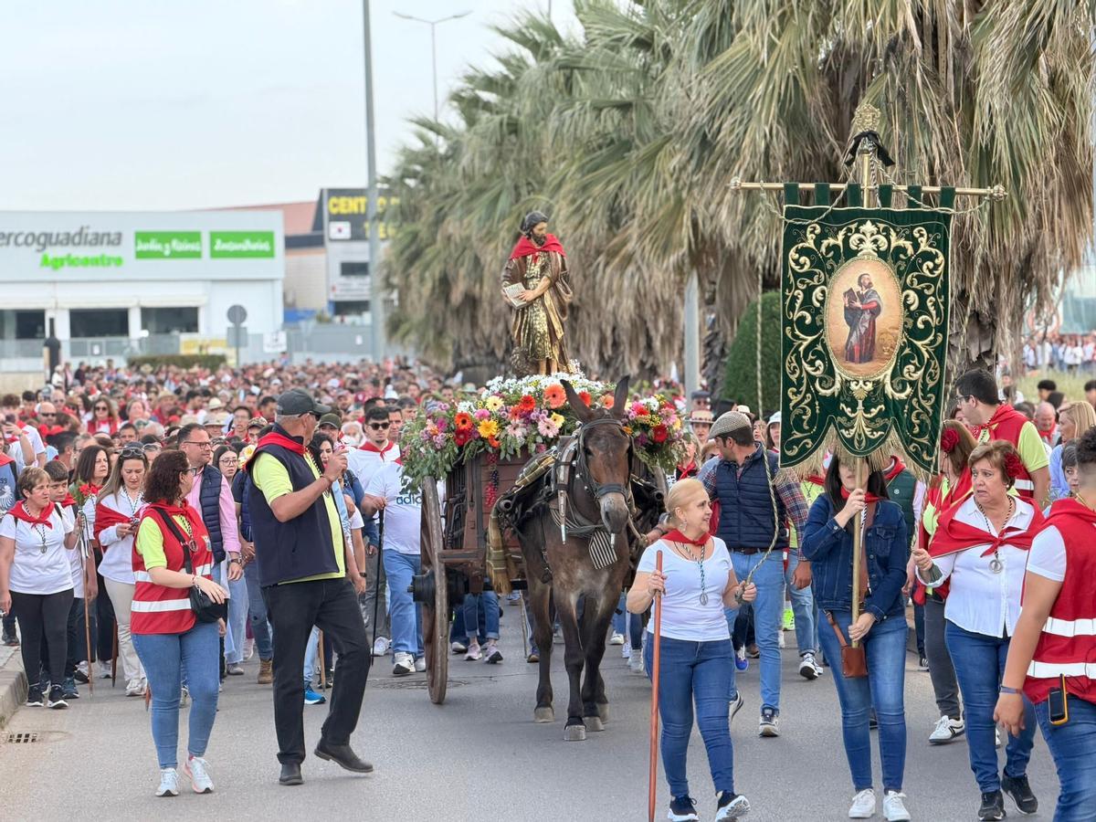 Romeros acompañando a San Marcos en pleno camino