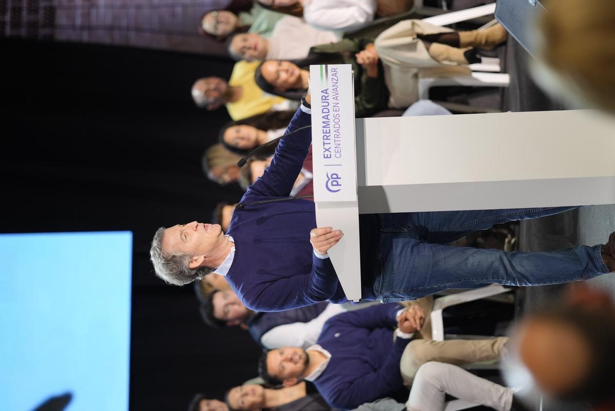 FOTOGALERÍA | El acto de Feijóo y Guardiola en Lobón, en imágenes