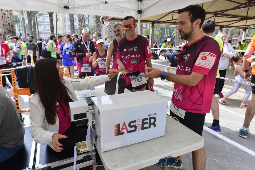 Las mejores imágenes de la Media Maratón de Elche