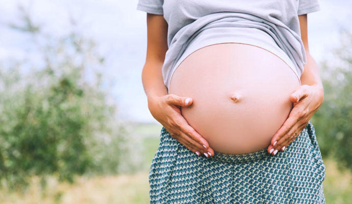 Fortalece el suelo pélvico durante el embarazo.
