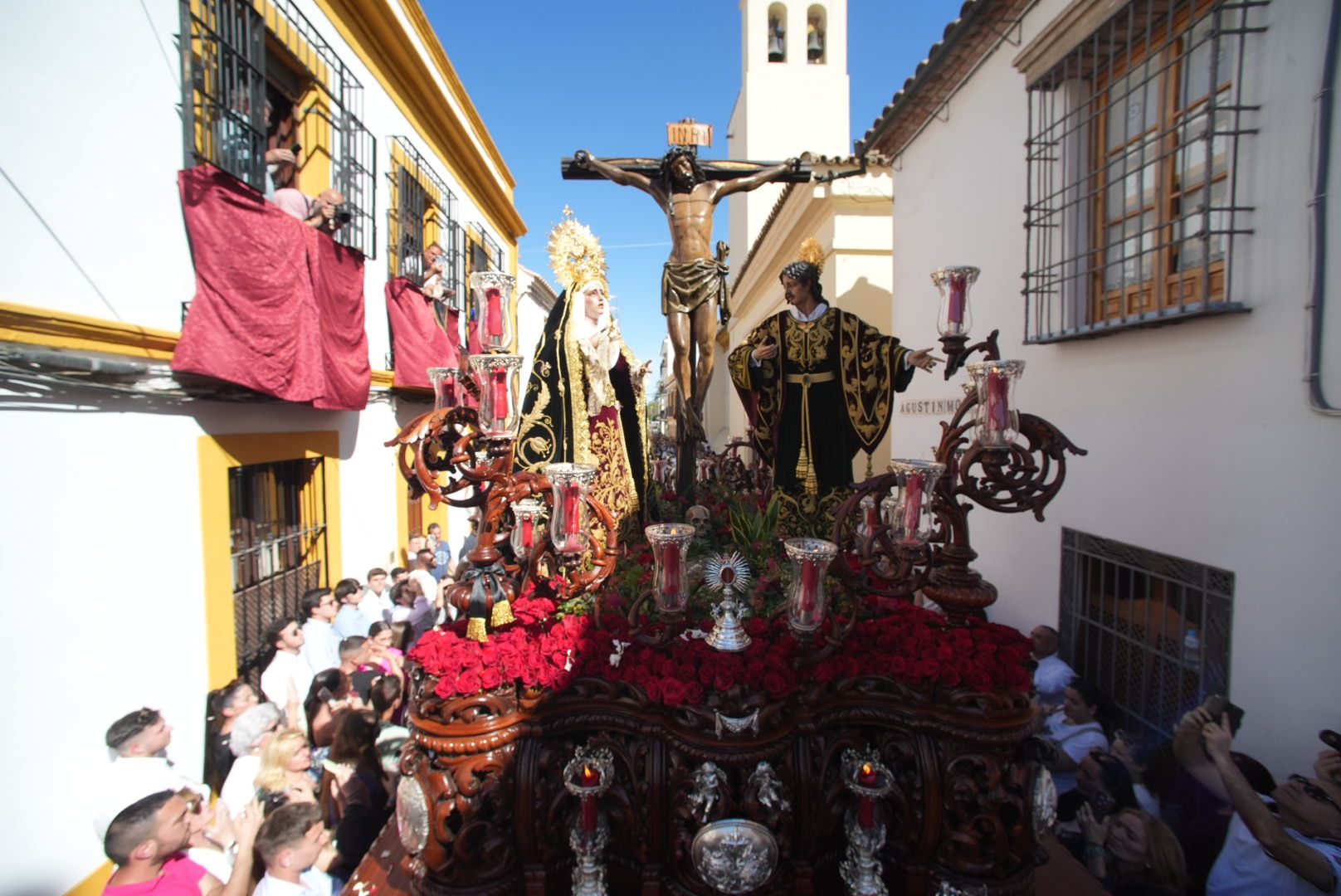 Las Penas de Santiago rrecorre las calles de Córdoba