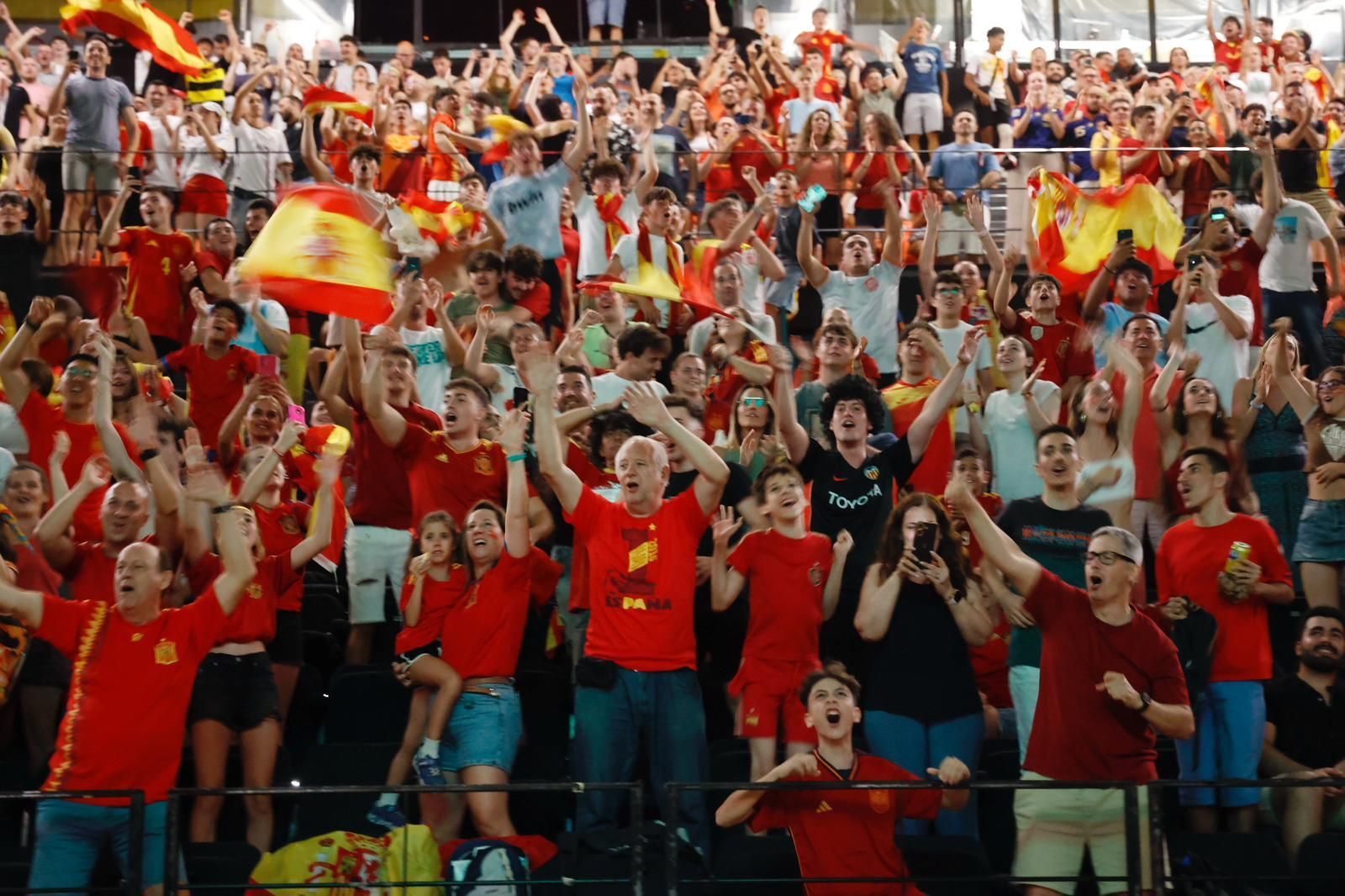 La Fonteta acoge con pantallas gigantes la semifinal de España en la Eurocopa