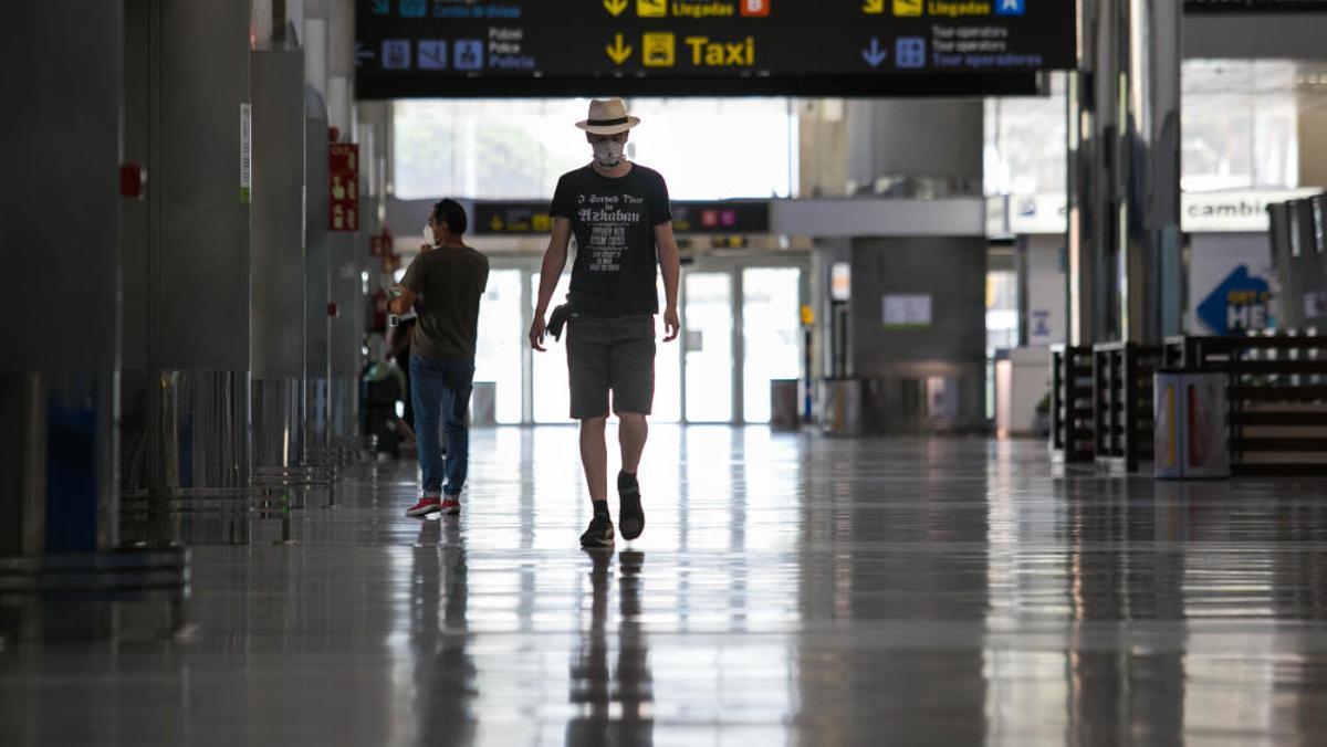 Llegada de pasajeros de TUI a aeropuerto del Sur Llegada de pasajeros de TUI a aeropuerto del Sur