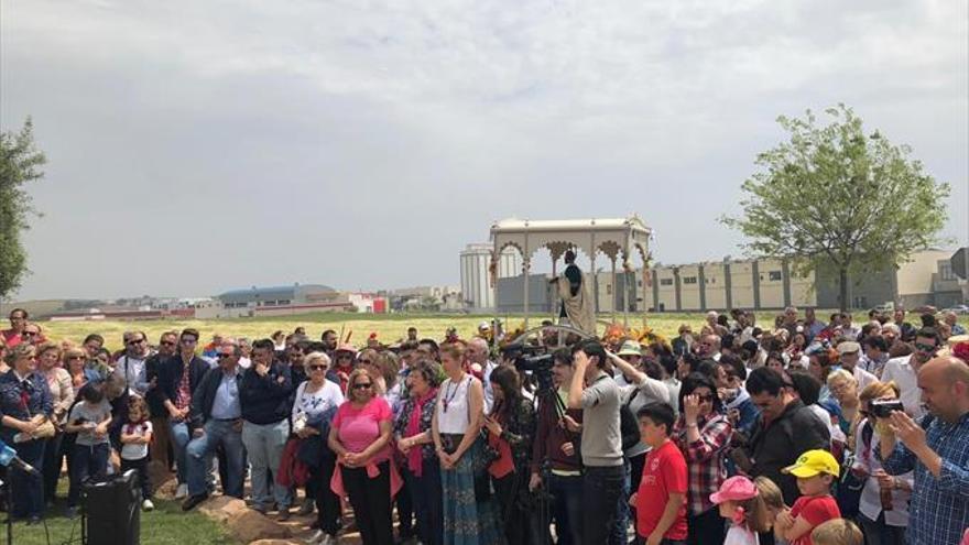 Celebran San Marcos dedicando una plaza al grupo &#039;Los Jarales&#039;