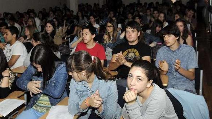 Los niños conocen a Díaz Castro