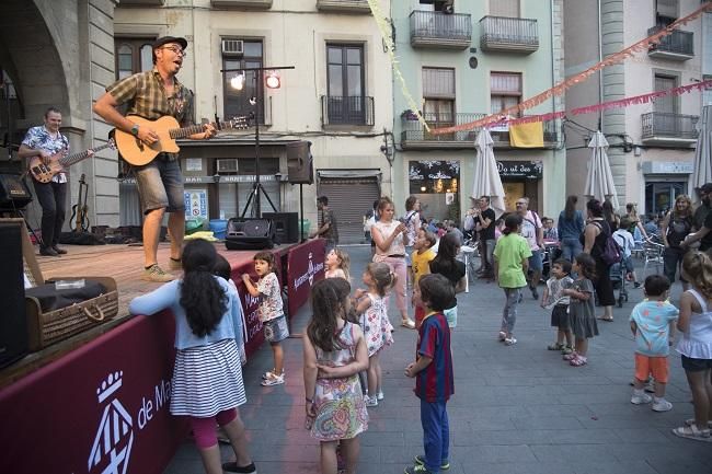 Revetlla Sense Petards a la plaça Major de Manresa