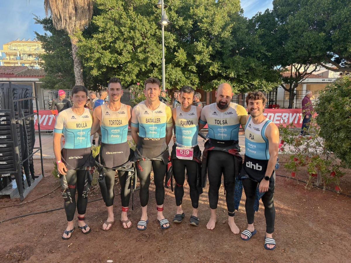 Deportistas del CT Ontinyent en el Triatló de Xilxes.