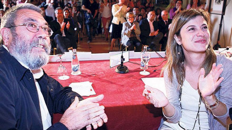 Cándido Méndez y Bibiana Aido. en la clausura de la Escuela de Mujeres dirigentes de UGT