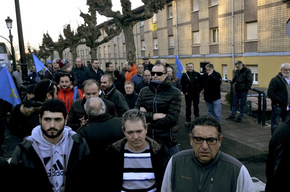 Protesta por el cierre del Pozo María Luisa