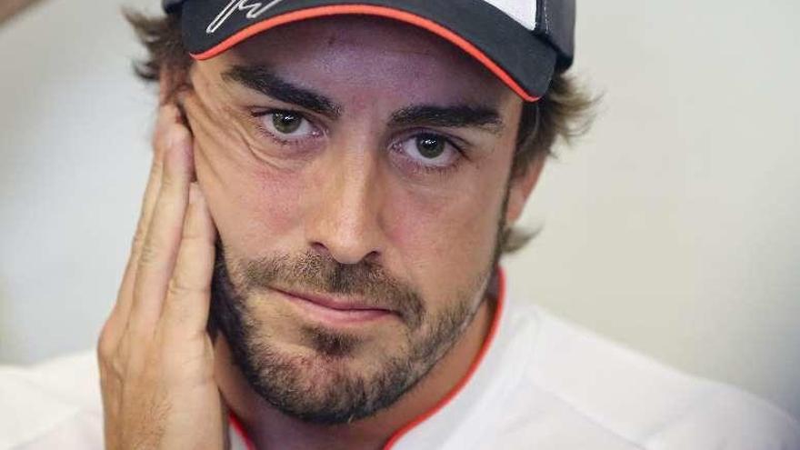 Fernando Alonso en el circuito de Shanghái (China).