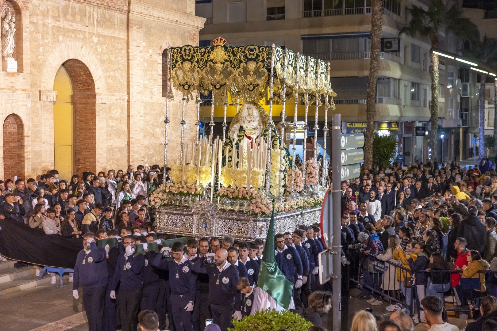 Encuentro de la Vía Dolorosa en Torrevieja del Miércoles Santo con la presencia del obispo José Ignacio Munilla