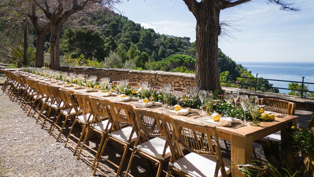 La mesa imperial en la 'possessió' de Miramar, en Mallorca.