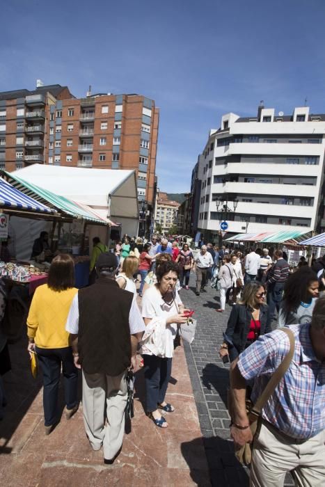 II Feria de Quesos Artesanos de Asturias en el Bulevar de la Sidra