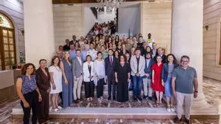 Gandia rinde homenaje a los colectivos locales que ayudaron en la dana