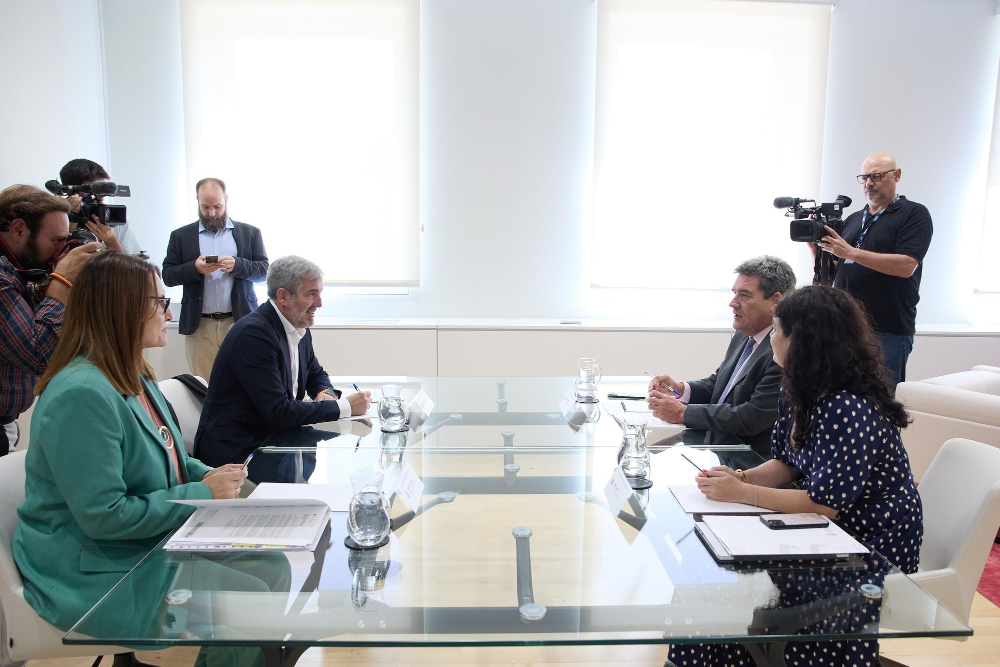 Fernando Clavijo and José Luis Escribá address the arrival of migrants to the Canary Islands