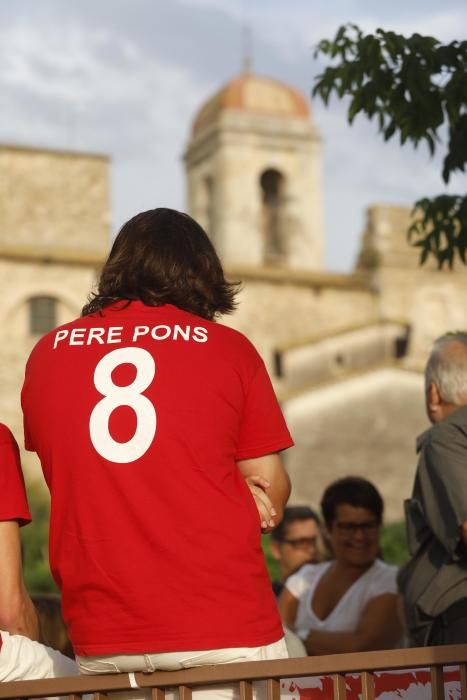 Les penyes Pere Pons i Pablo Machine celebren a Sant Joan de Mollet la gran temporada del Girona FC