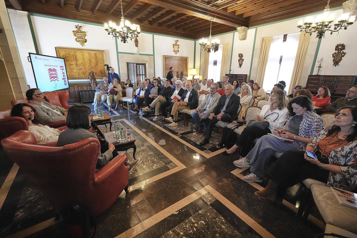 Una de les ponències de la jornada a l'Hostal La Gavina de S'Agaró.