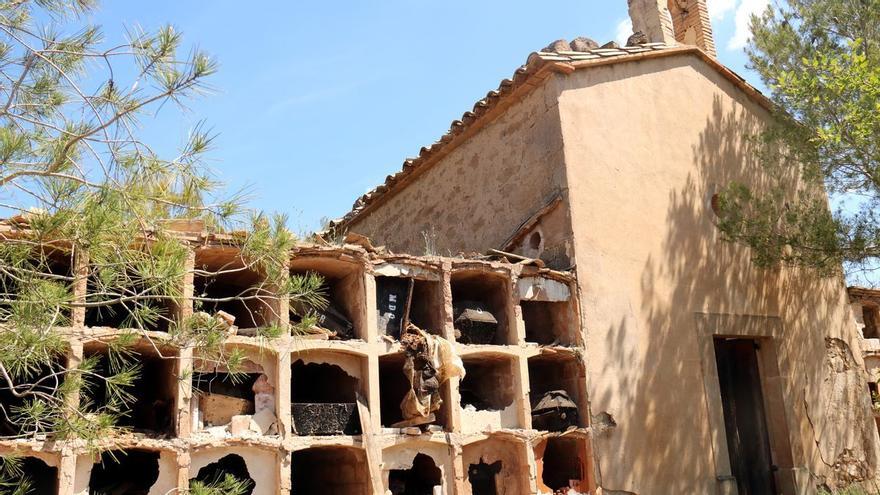 Destrossen les tombes i escampen els ossos dels difunts del cementiri vell d&#039;Aguilar de Segarra