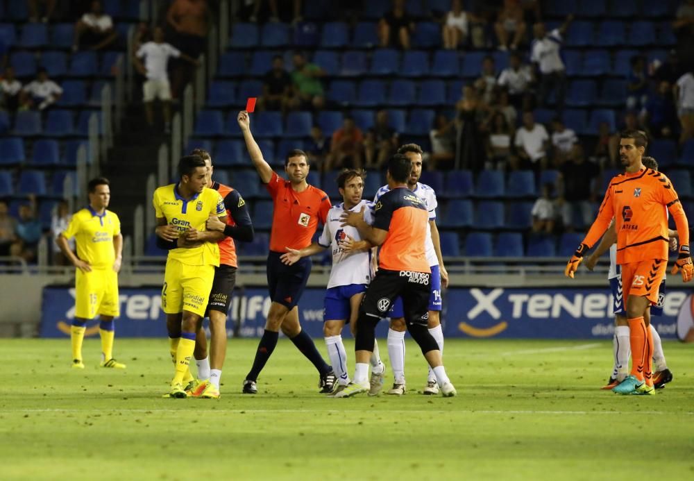 Delia Padrón Partido Copa Mahou entre el Tenerife y Las Palmas.