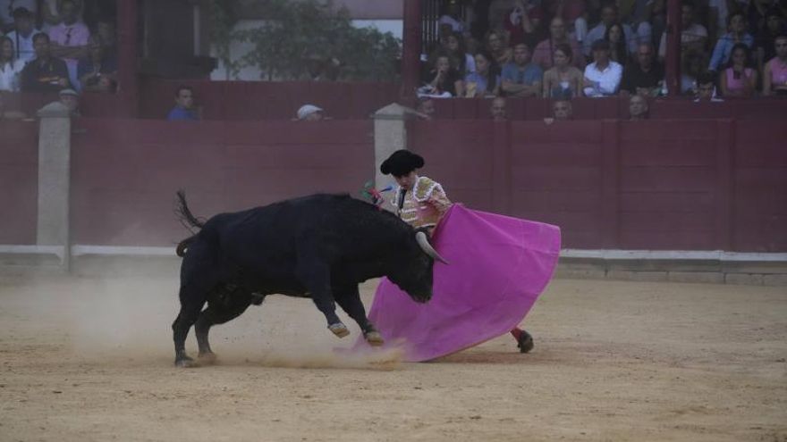 La plaza de toros de Toro se rinde a Marco Pérez