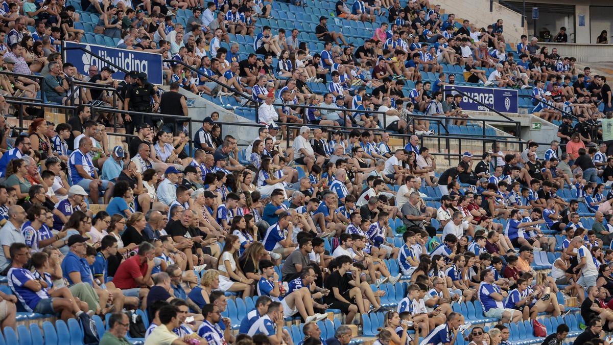 El fondo norte del Rico Pérez, en la pasada edición del Trofeo Ciudad de Alicante.