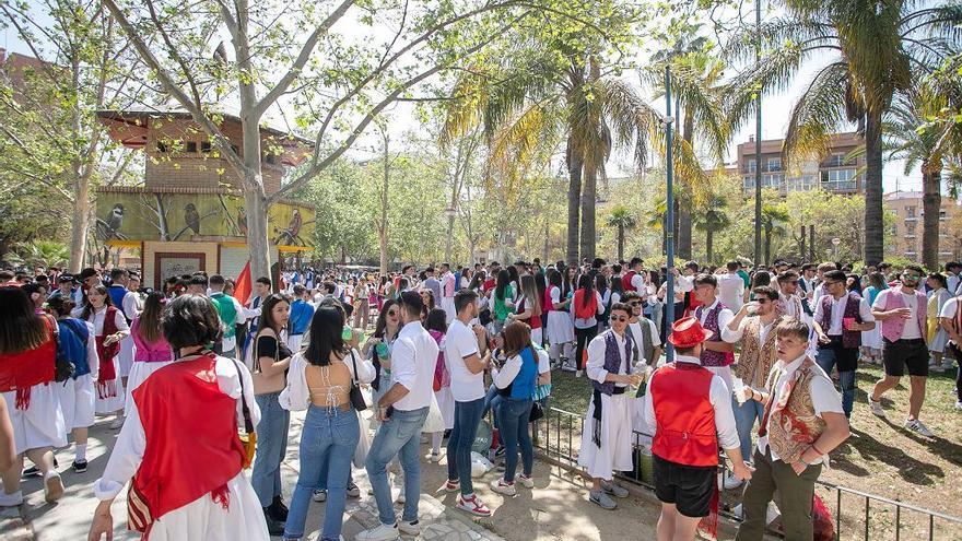 Más de cien murcianos atendidos por intoxicación etílica en la jornada del Bando
