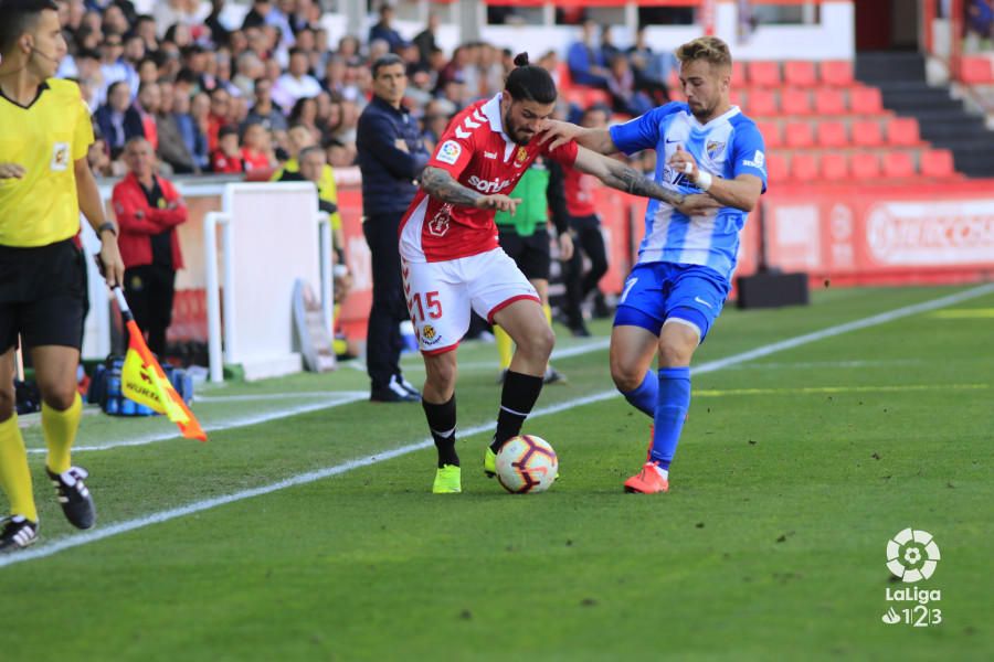 Dani Pacheco, que entró en la segunda mitad, marcó el tanto de la victoria del equipo blanquiazul, que vuelve a ganar después de un mes