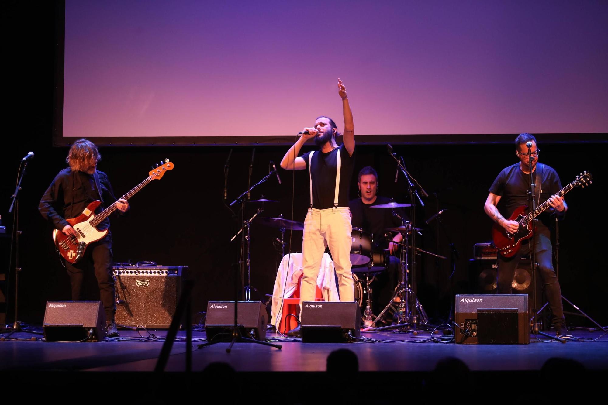 En imágenes | Así fue la entrega de los premios "Amas" en el teatro Filarmónica