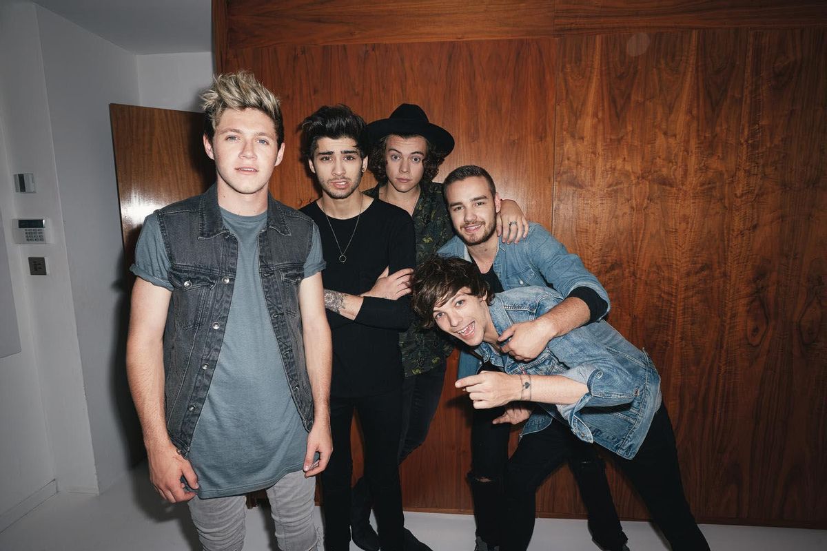 One Direction en una de las imágenes promocionales de FOUR, su cuarto álbum.