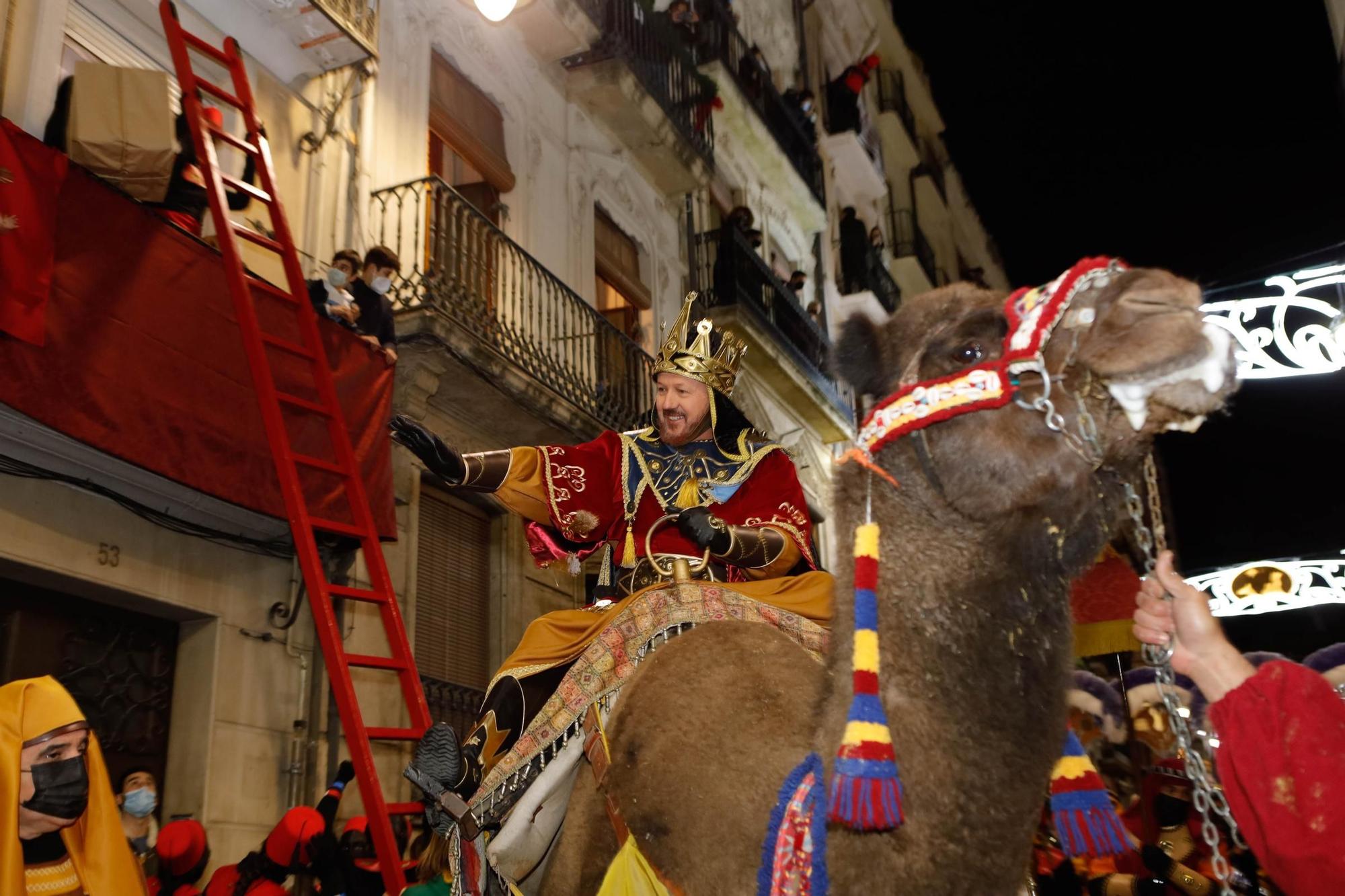 Sin abrazos  a los Reyes magos de Alcoy