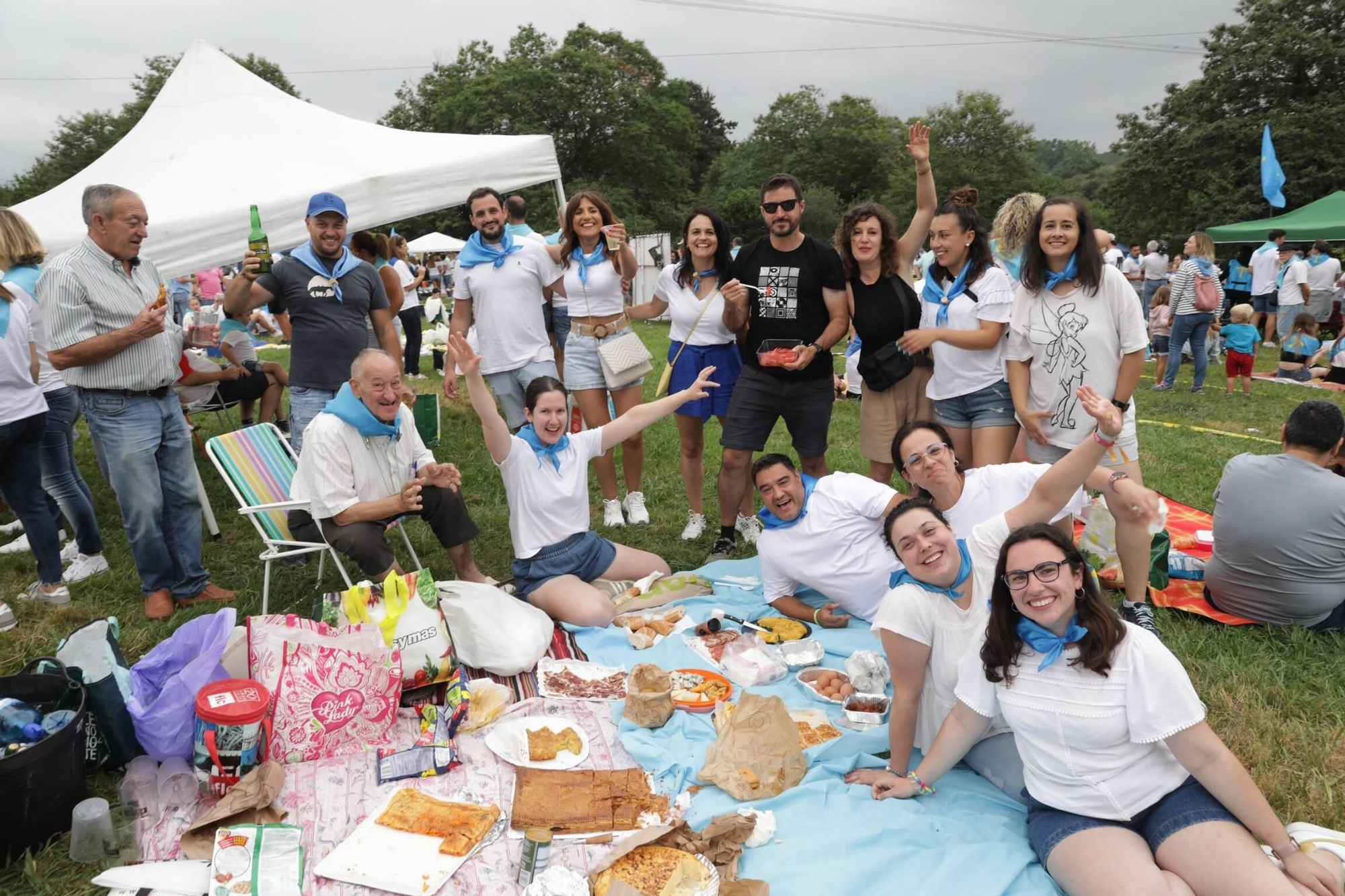 En imágenes: Miles de romeros celebran el Carmín en la Pola