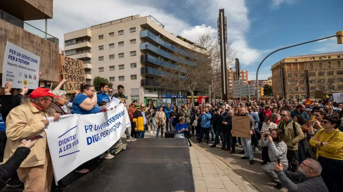 Las plataformas de usuarios de trenes avisan: "No pararemos hasta conseguir un servicio ferroviario digno"