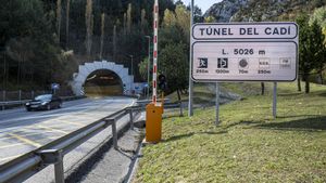 MOIXERÓ . SERRA DEL CADÍ . TÚNEL DEL CADÍ . REVISTA 40 ANIVERSARI DE LA CONSTRUCCIÓ DEL TÚNEL