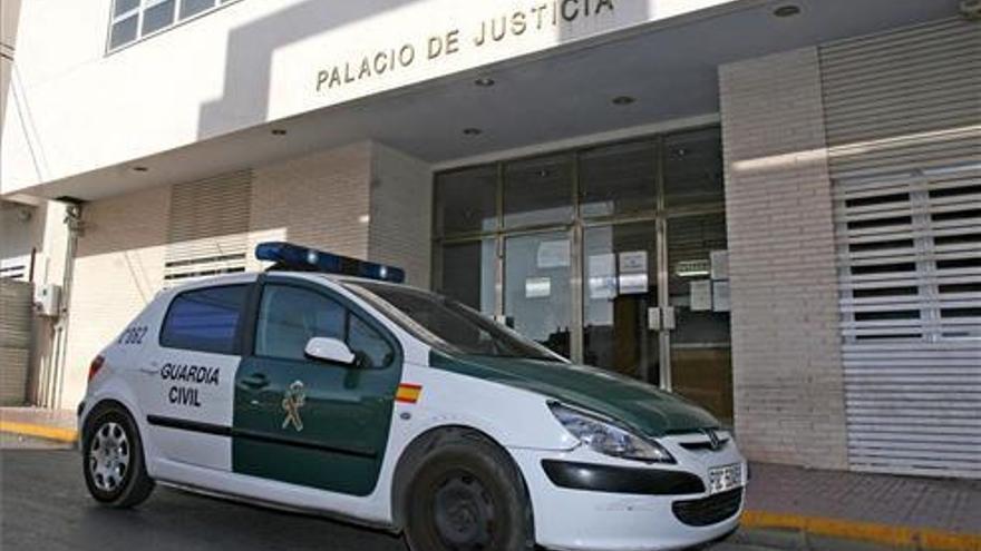 Detenido el profesor de una academia de Torrevieja por abusar de una alumna de 12 años