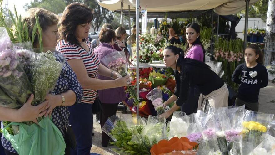 Todo listo para rendir tributo a los difuntos en el día de Todos los Santos