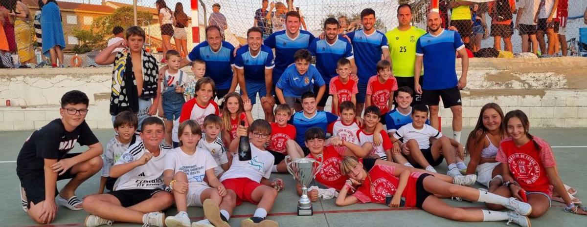 La victoria del Cucurella Team hizo que la maratón se quedara en casa.  | SERVICIO ESPECIAL