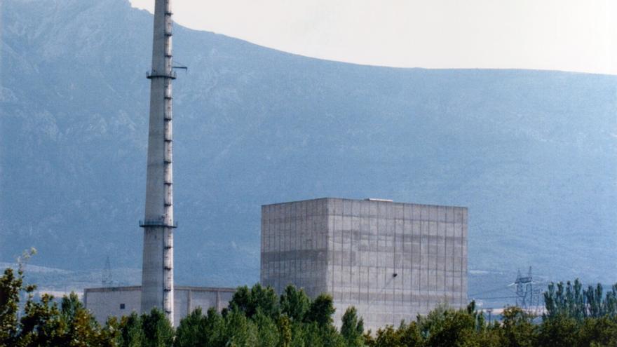 Ribera da luz verde al desmantelamiento de la central nuclear de Garoña antes del 23J
